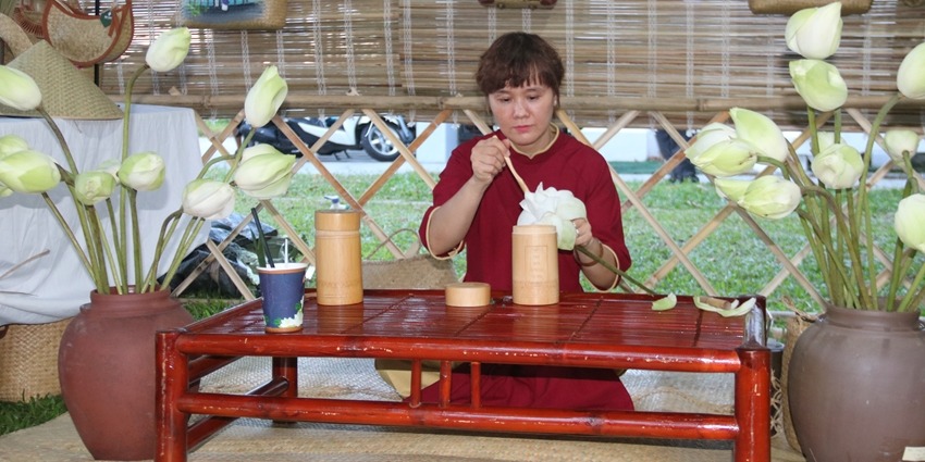 Reviving the tea industry in connection with tourism development