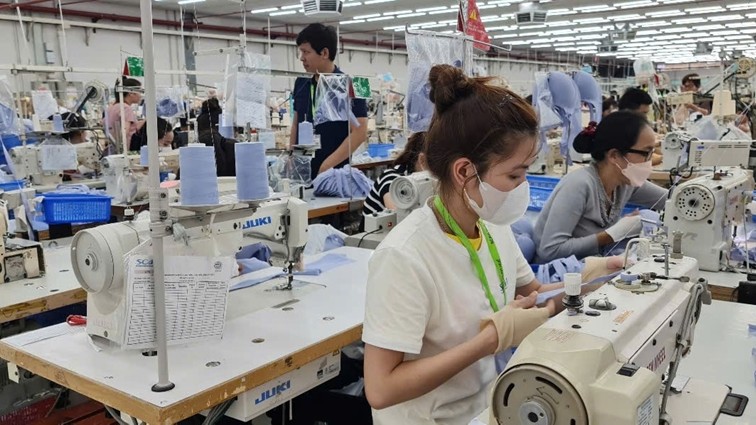 Businesses join hands to support workers affected by flooding