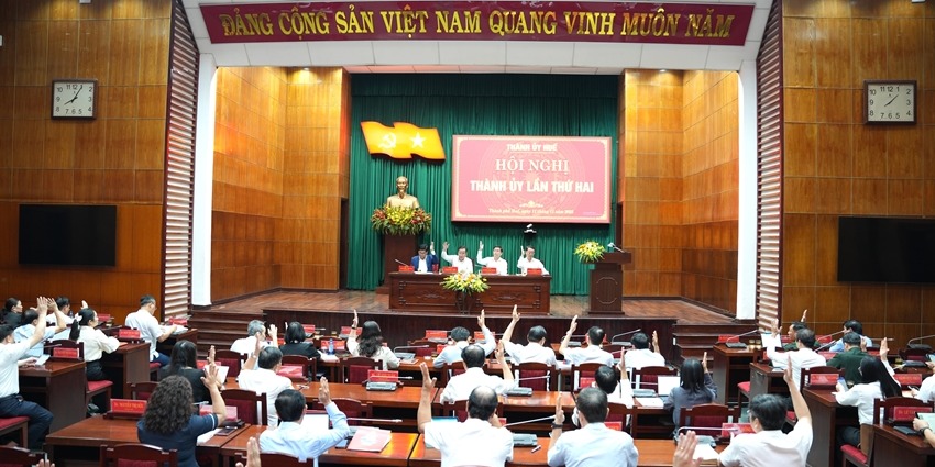 Opening of the 2nd Session of the City Party Committee