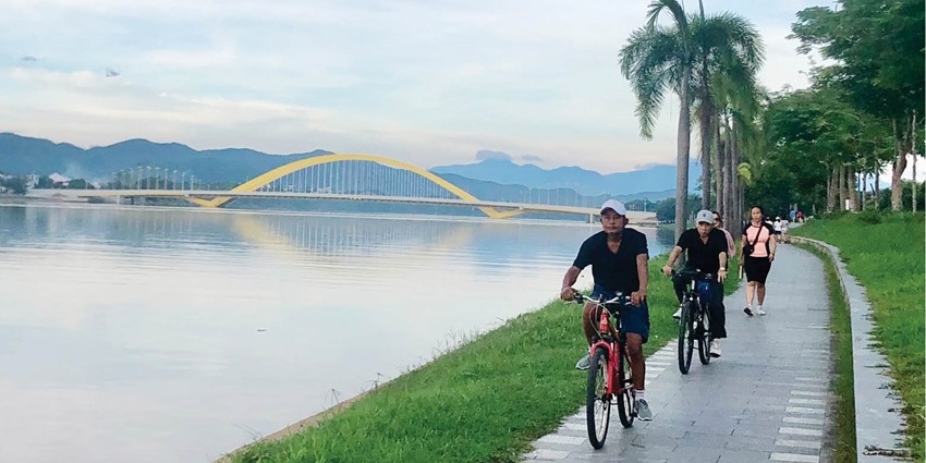 The bridges that tell the stories of a new Hue