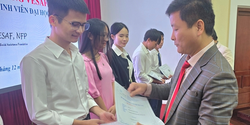 46 scholarships awarded to students