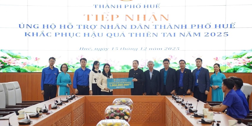 Vietnam Airlines provides 1 billion VND and 2 000 blankets to support disaster-affected residents