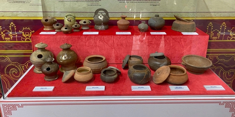 The meeting of Phuoc Tich and Bat Trang ceramics