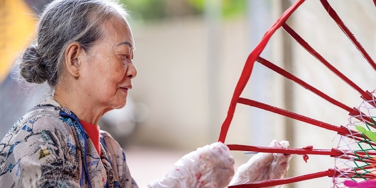 Preserving the craft of making Hue parasols