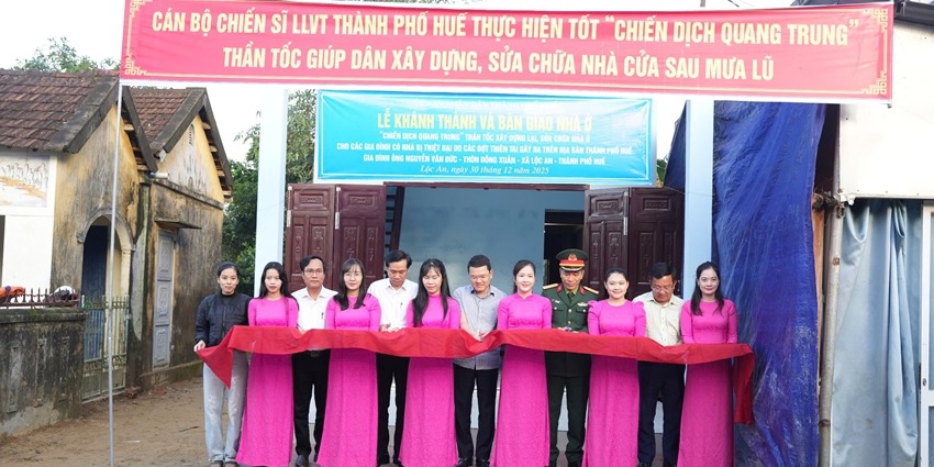 Hue completes 100 of home repairs and two newly built houses of “Quang Trung Campaign”