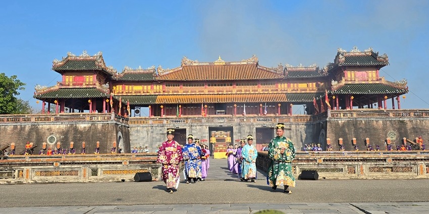 Firmly preserving and turning Hue heritage into a resource for sustainable development