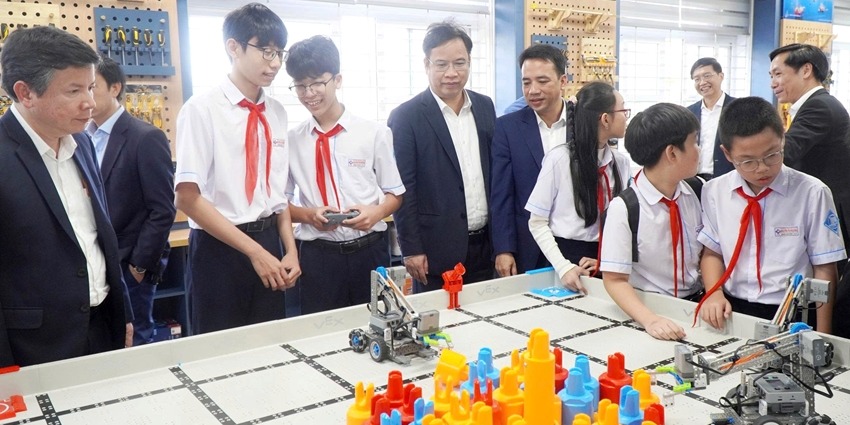 Inaugurating three STEM labs