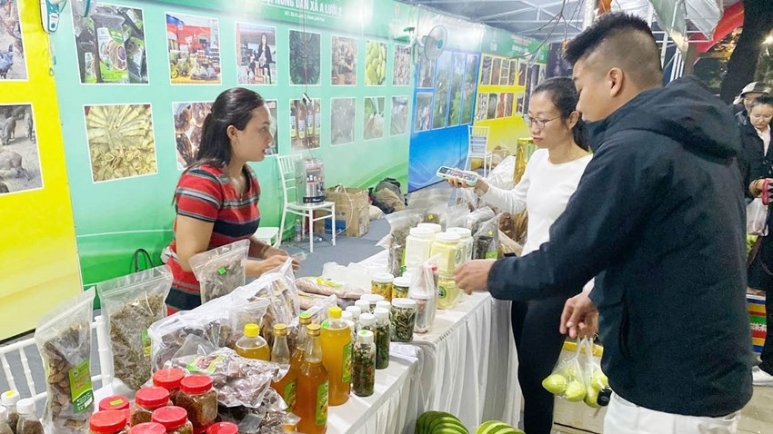 Promoting and expanding markets for agricultural products