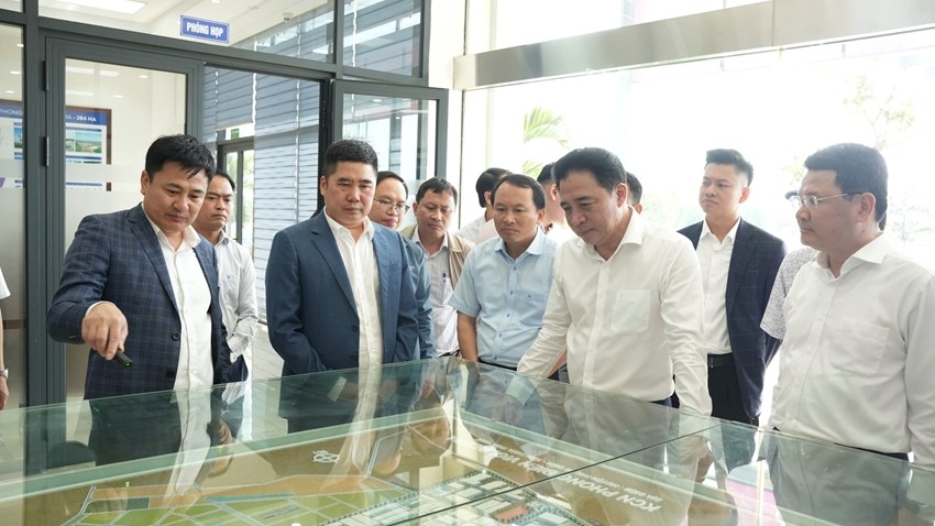 Leaders of the City People’s Committee conduct inspections of key projects in the area