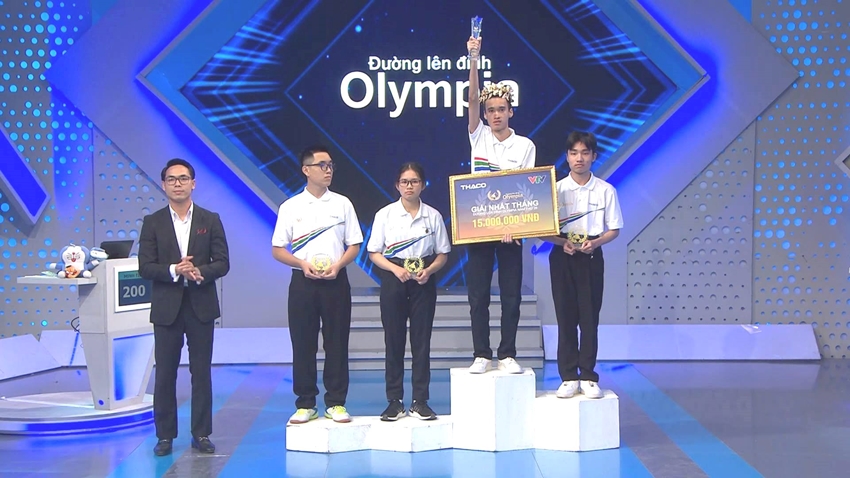 Hoang Anh Minh brings Nguyen Hue High School back to Olympia Quarterly Round