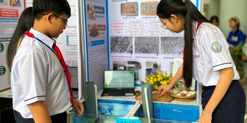 Nearly 200 projects participate in the city-level Secondary School Science and Engineering Competition