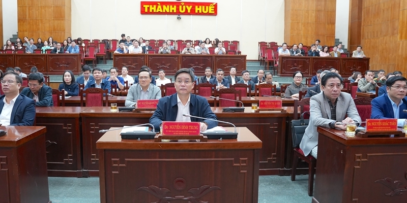 Brief Announcement of the Outcomes of the Party’s 14th National Congress