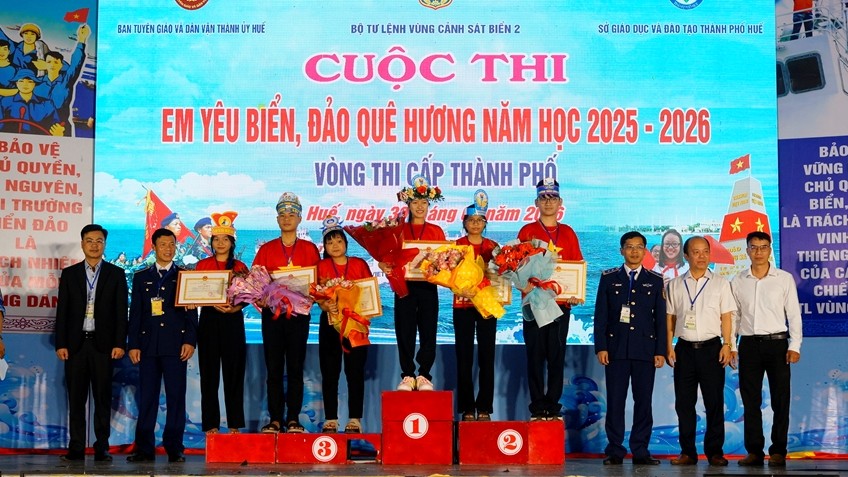 Lively atmosphere at the “I Love Homeland’s Seas and Islands” contest