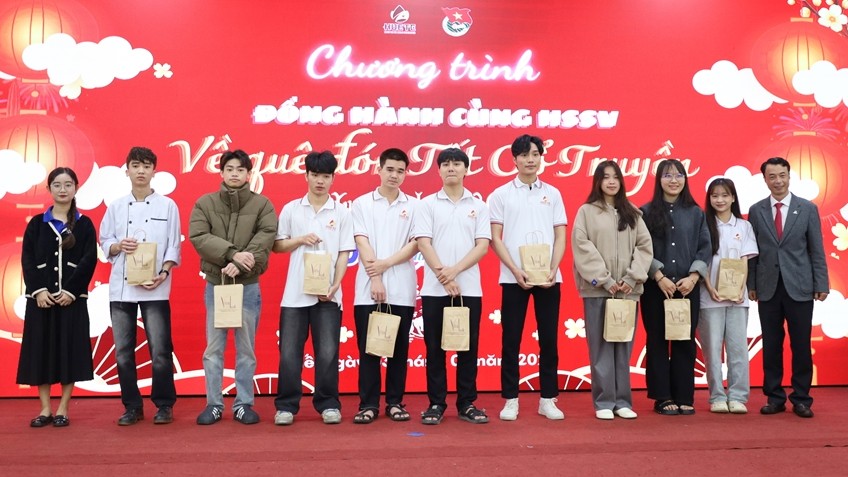 A Wide Range of Meaningful Activities is Held at “Spring of Love” Festival