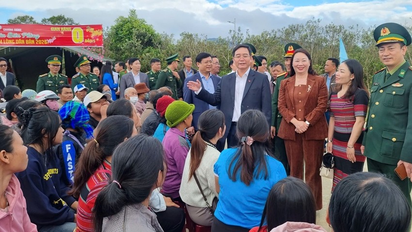 “Border Guard Spring - Warming the Hearts of Border Communities” joins hands to bring Tet to border residents