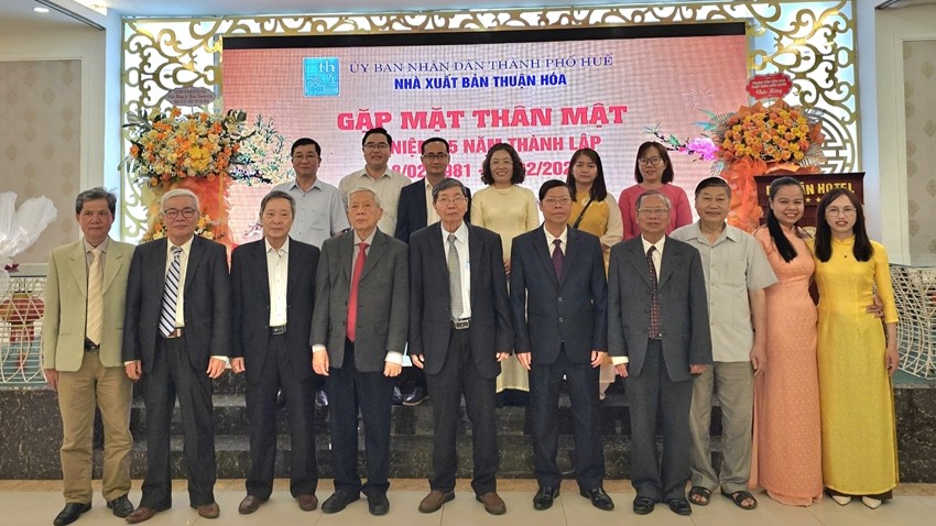 Thuan Hoa Publishing House brings nearly 7,000 books and cultural publications to the public