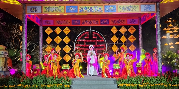 Experiencing the Royal Tet