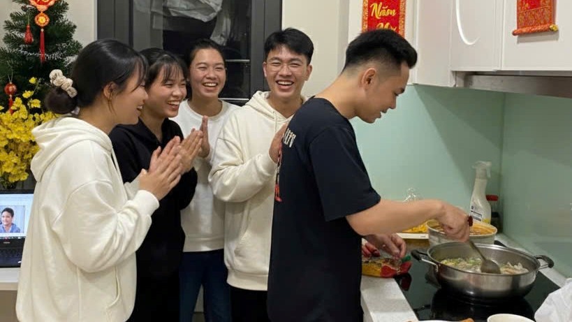 Students Stay in Hue to Celebrate Lunar New Year