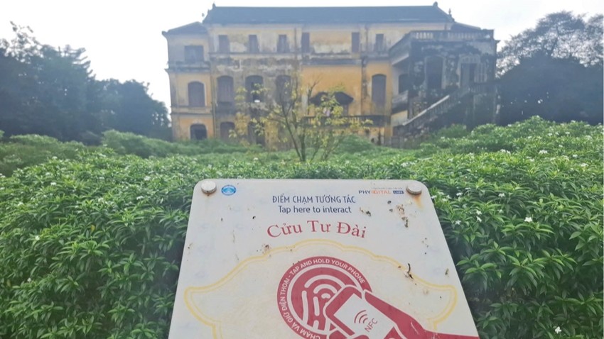 Rediscovering Cuu Tu Dai theatre