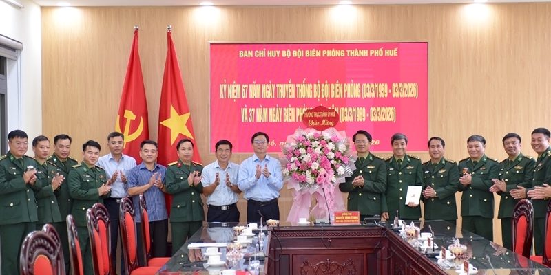 Firmly safeguarding border sovereignty, creating stable foundation for the city s sustainable development