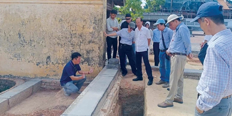 Foundation reinforcement prior to Dien Can Chanh restoration