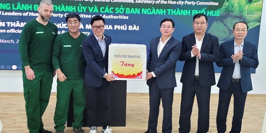 Creating favorable conditions for businesses to invest in and expand production