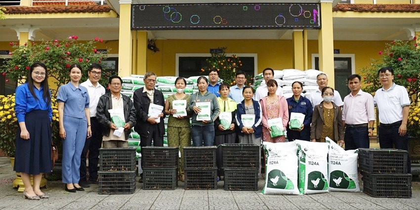 Livelihood support provided to residents of Huong An Ward