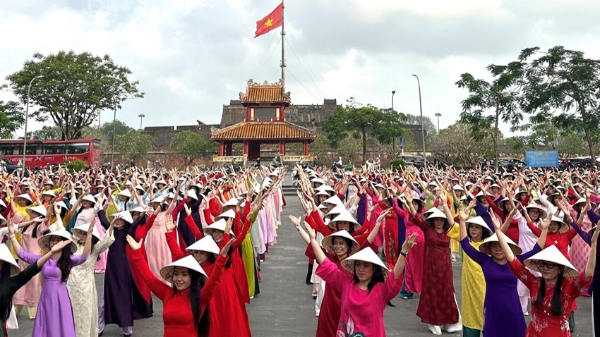 A Variety of Meaningful Activities Highlight “Brilliant March” Festival