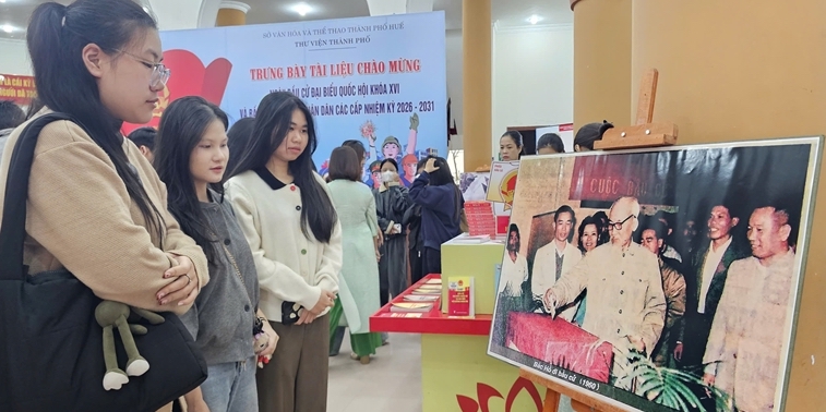 Exhibition of materials, books, and photos on elections