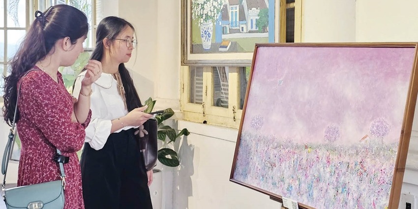 Memories through brushstrokes