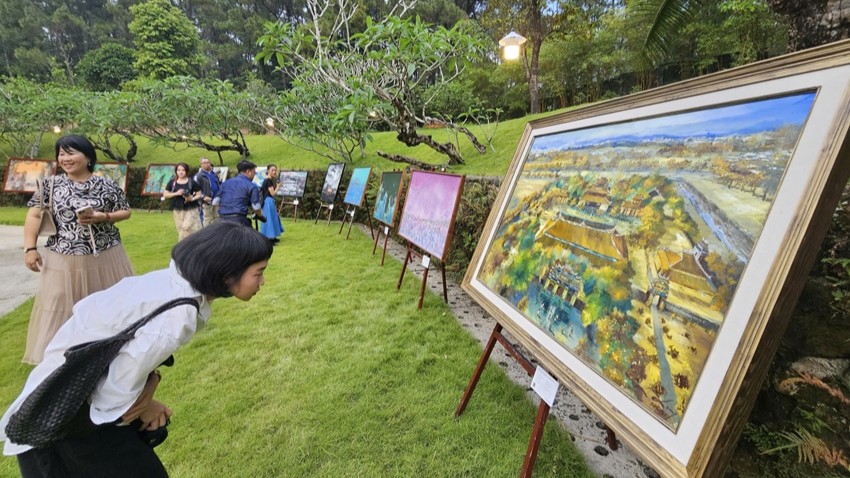 A Gathering Place for “Dream of Dreams”