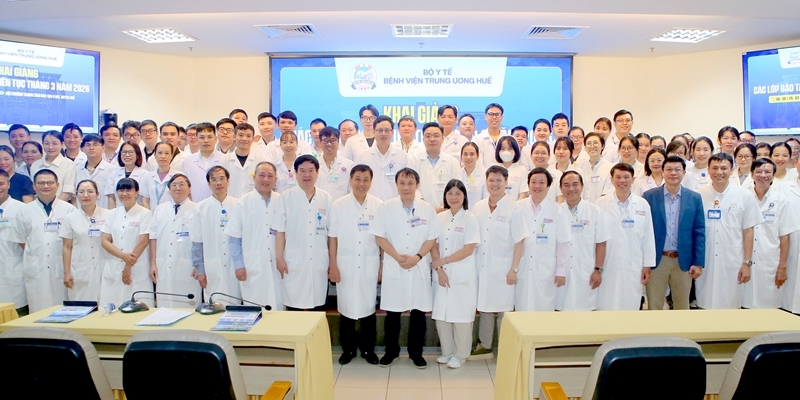 Organizing 32 training courses for medical personnel nationwide