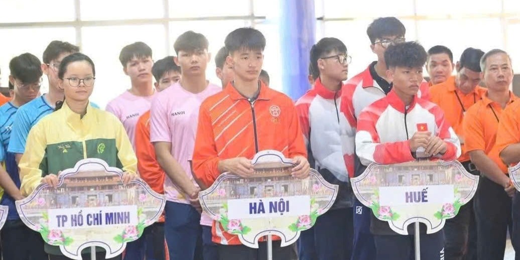 Nearly 240 top swimmers nationwide compete in Hue