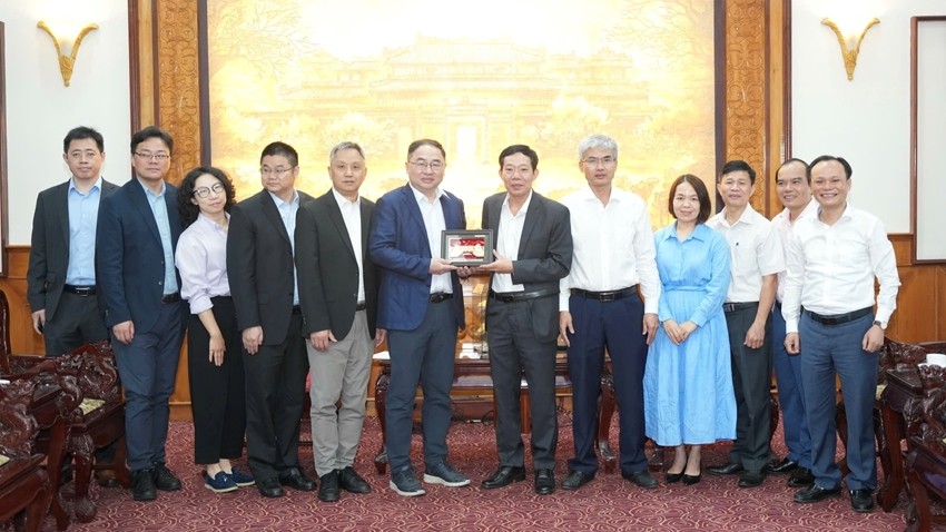 Hue City Commits to Supporting the Smooth Operations for Baosteel Can Making Co Ltd