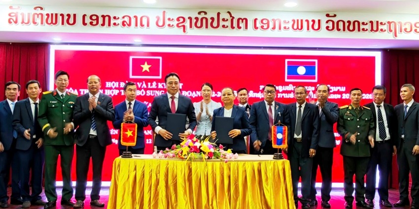 Strengthening the friendship between Hue and Savannakhet