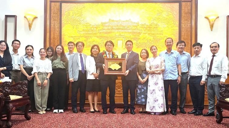 Korean Businessman Honored as “Honorary Citizen of Hue City”