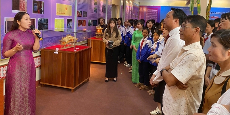 Promoting Hue s cultural heritage to Gia Lai