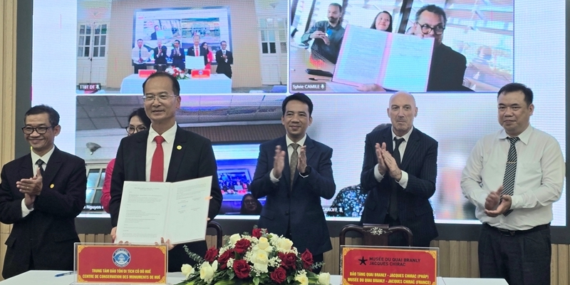 French museum transfers valuable archival materials on Hue Imperial Palace