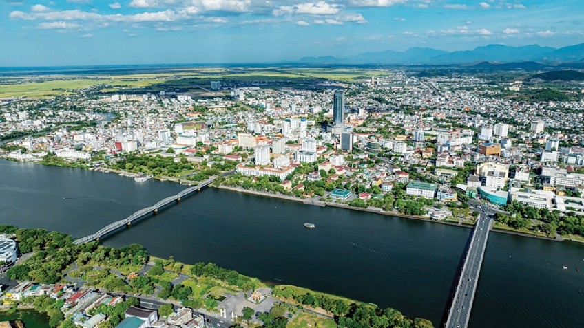 Connecting infrastructure, expanding urban space