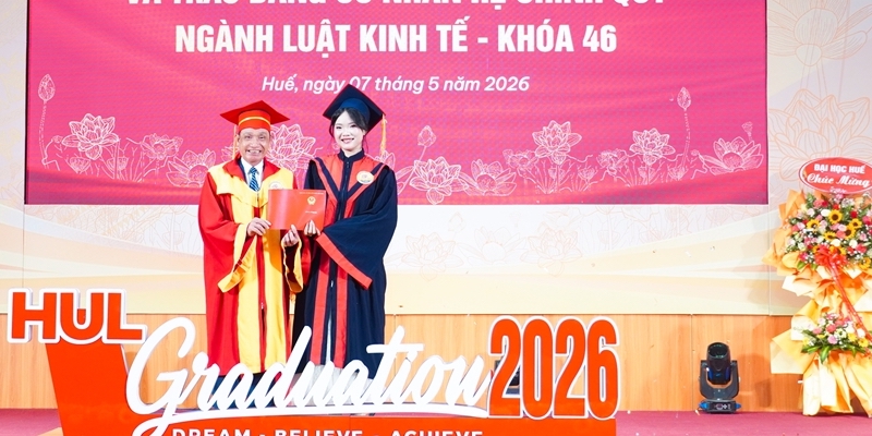 Degrees awarded to 821 new graduates in Law and Economic Law