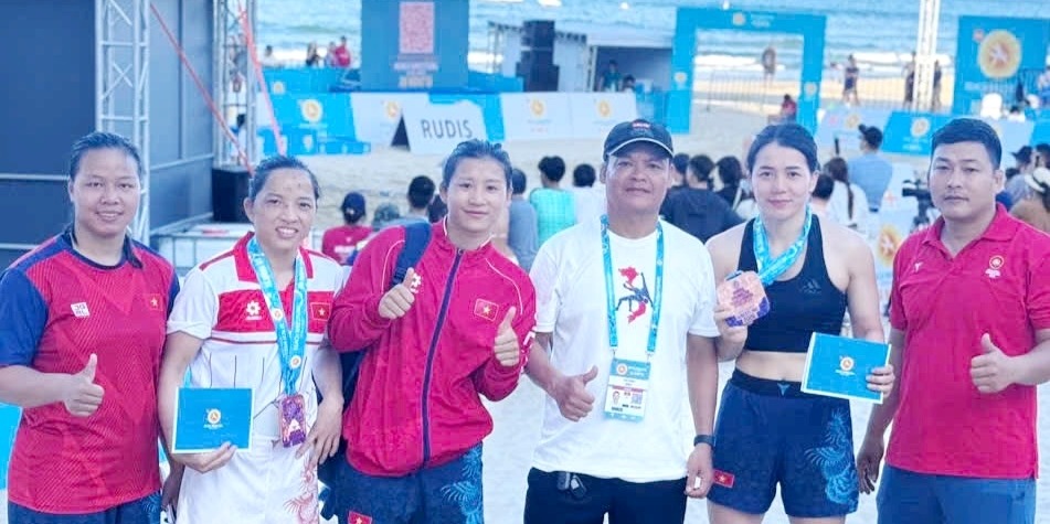 Hue wrestling won two medals at the Beach Wrestling World Championships