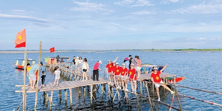 Experience Tam Giang Lagoon