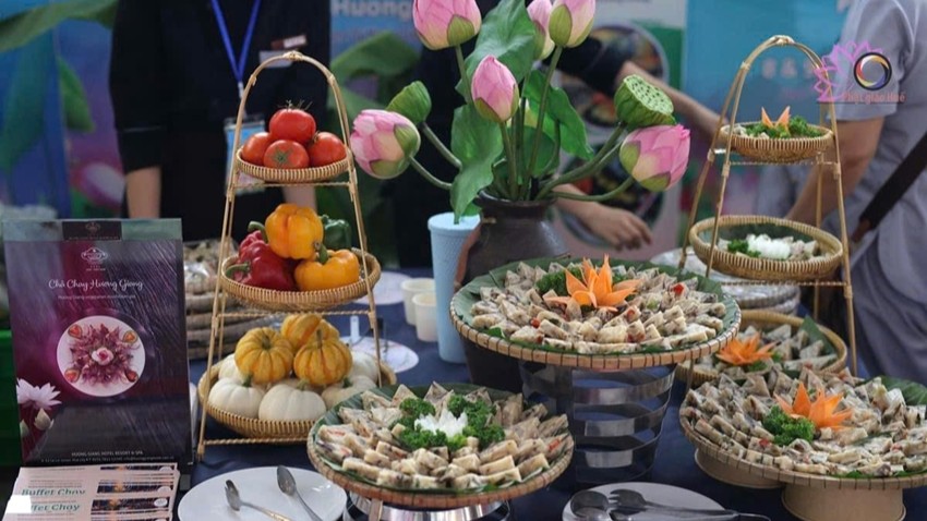 Hue Festival Offers a Feast of 100 Vegetarian Dishes