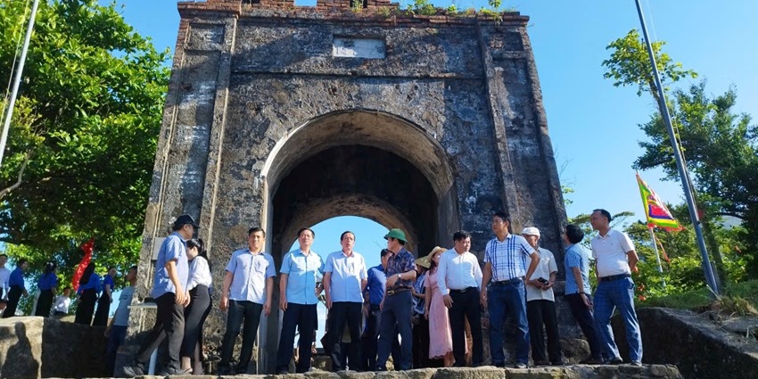 Sharing conservation experiences from Hai Van Quan for Hoanh Son Quan