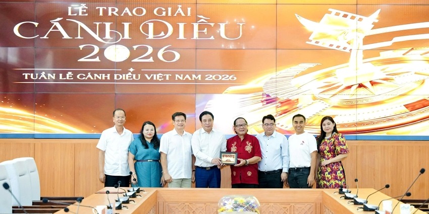 Proposal to hold the Golden Kite Awards in Hue