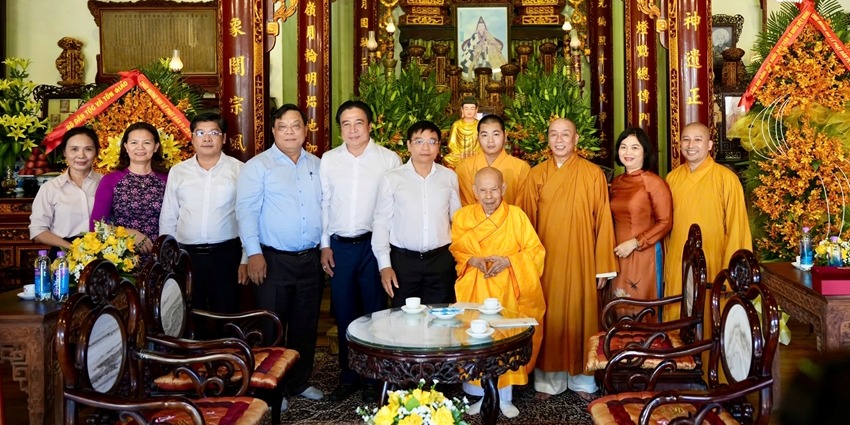 Deputy Prime Minister Nguyen Van Thang visits and extends Vesak Greetings for Buddhist Era 2570