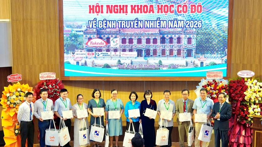 Nearly 250 delegates and experts attend the Imperial City Scientific Conference on infectious diseases
