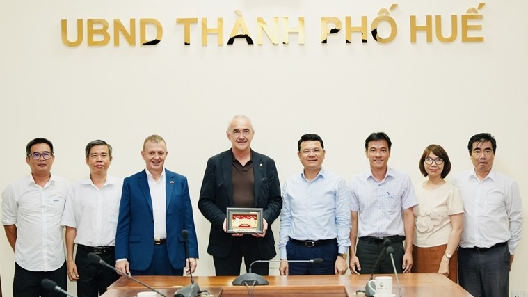 Seeking New Growth Drives for Hue through a Green and Innovative Urban Model