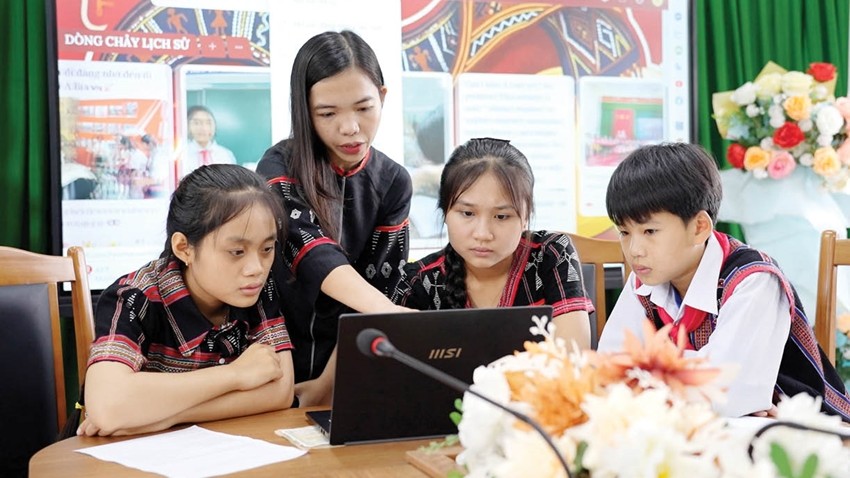 Preserving the Pa Co language on digital platforms