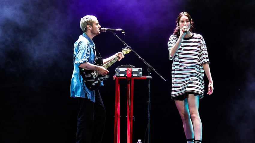 My Anh and International Artists Light up the Perfume River Stage